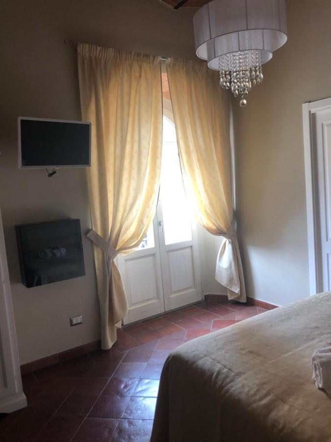 B&B La Loggia E L'Orologio 카스틸리오네델라고 외부 사진