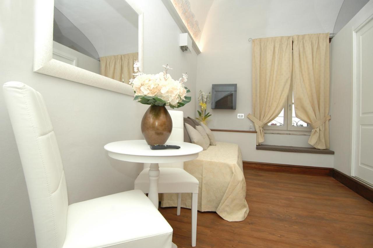 B&B La Loggia E L'Orologio 카스틸리오네델라고 외부 사진